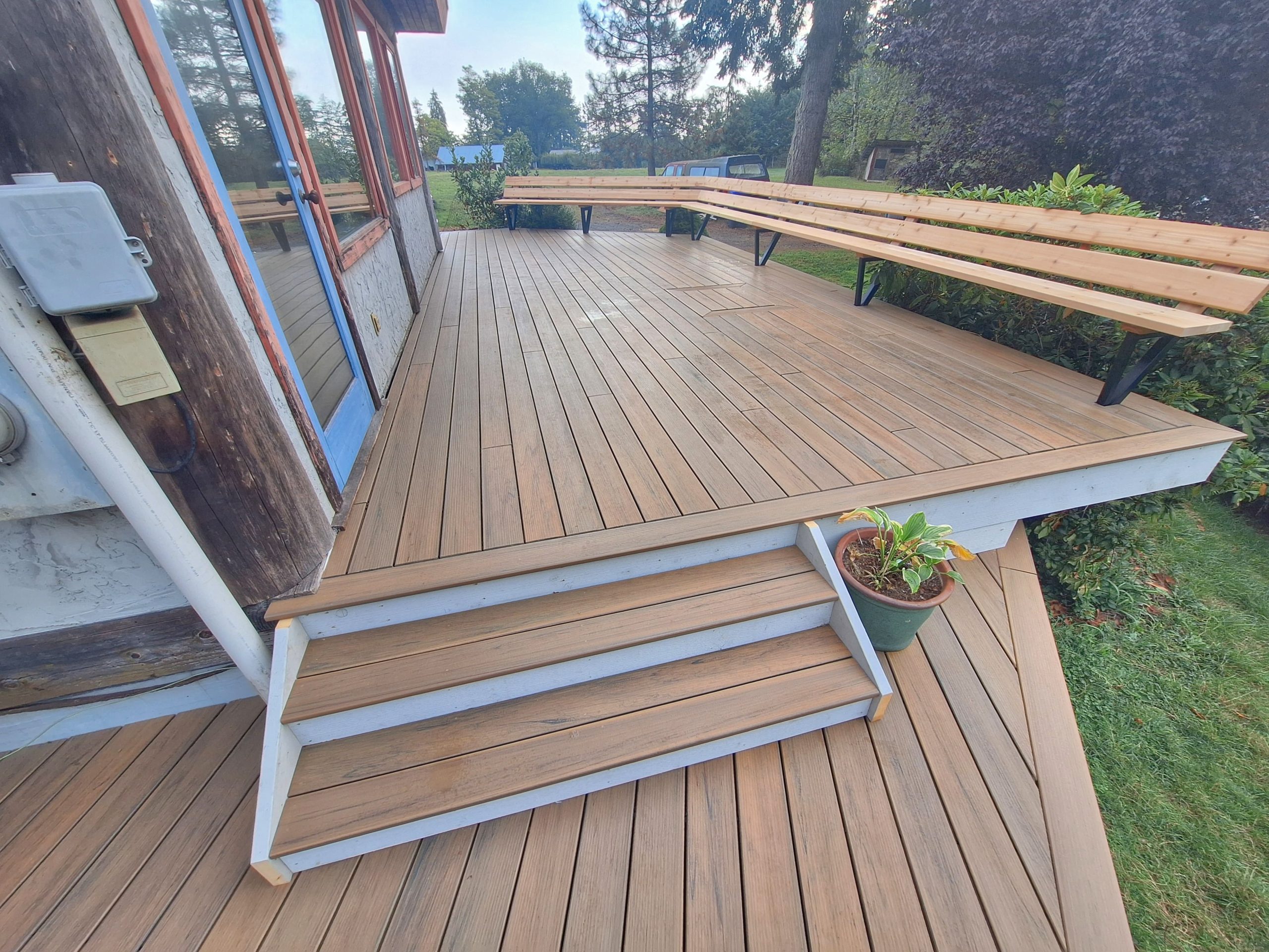 Composite / PVC (Plastic) Deck Installation.